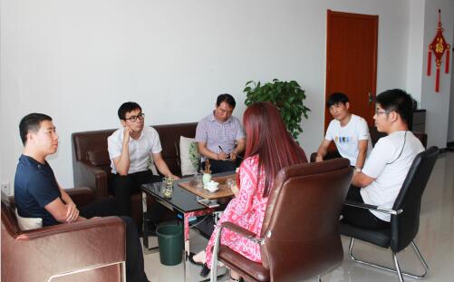 承德騰飛職業(yè)技術(shù)專修學(xué)院于杰院長一行四人來公司考察交流 承德騰飛職業(yè)技術(shù)專修學(xué)院于杰院長一行四人來公司考察交流