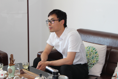 承德騰飛職業(yè)技術(shù)專修學(xué)院于杰院長一行四人來公司考察交流 承德騰飛職業(yè)技術(shù)專修學(xué)院于杰院長一行四人來公司考察交流
