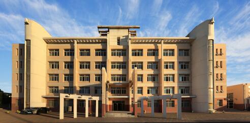 天津市建筑工程學(xué)校有“3+2”專業(yè)嗎?畢業(yè)出來是什么學(xué)歷? 天津市建筑工程學(xué)校有“3+2”專業(yè)嗎?畢業(yè)出來是什么學(xué)歷?