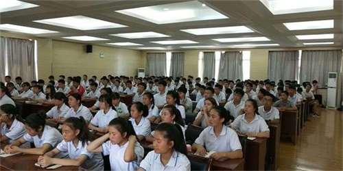 陜西省建筑材料工業(yè)學(xué)校怎么樣? 陜西省建筑材料工業(yè)學(xué)校怎么樣?