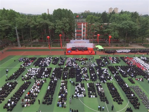 西安鐵道職業(yè)學(xué)校開展精準(zhǔn)扶貧入戶走訪活動(dòng) 西安鐵道職業(yè)學(xué)校開展精準(zhǔn)扶貧入戶走訪活動(dòng)