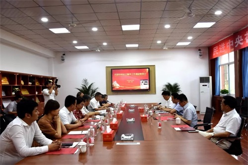 民進(jìn)中央副主席王剛一行蒞臨西安鐵道職業(yè)學(xué)校調(diào)研 民進(jìn)中央副主席王剛一行蒞臨西安鐵道職業(yè)學(xué)校調(diào)研