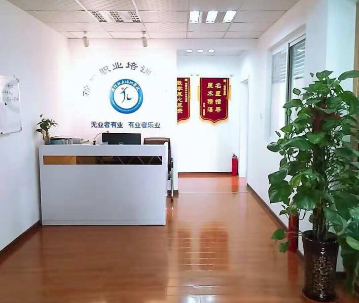 在石家莊哪里能學(xué)小兒推拿? 在石家莊哪里能學(xué)小兒推拿?
