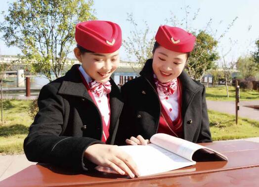 航空服務(wù)與管理專業(yè)都學(xué)什么課程? 航空服務(wù)與管理專業(yè)都學(xué)什么課程?