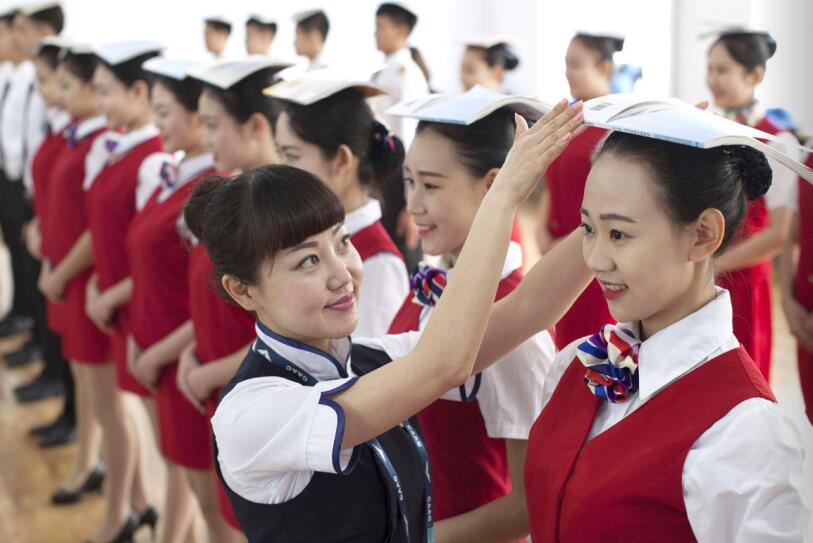 哪所學(xué)?梢詫W(xué)航空服務(wù)專業(yè)? 哪所學(xué)校可以學(xué)航空服務(wù)專業(yè)?