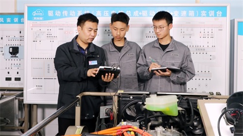 鄭州哪里可以學(xué)新能源汽車維修專業(yè)? 鄭州哪里可以學(xué)新能源汽車維修專業(yè)?