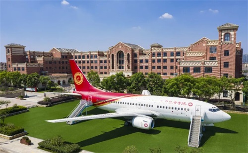 天府航空職業(yè)學(xué)院實(shí)行了哪些資質(zhì)政策? 天府航空職業(yè)學(xué)院實(shí)行了哪些資質(zhì)政策?